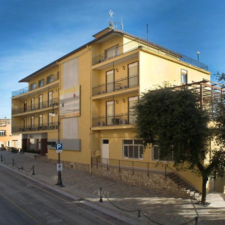 Hotel Astoria Fermo Exterior photo